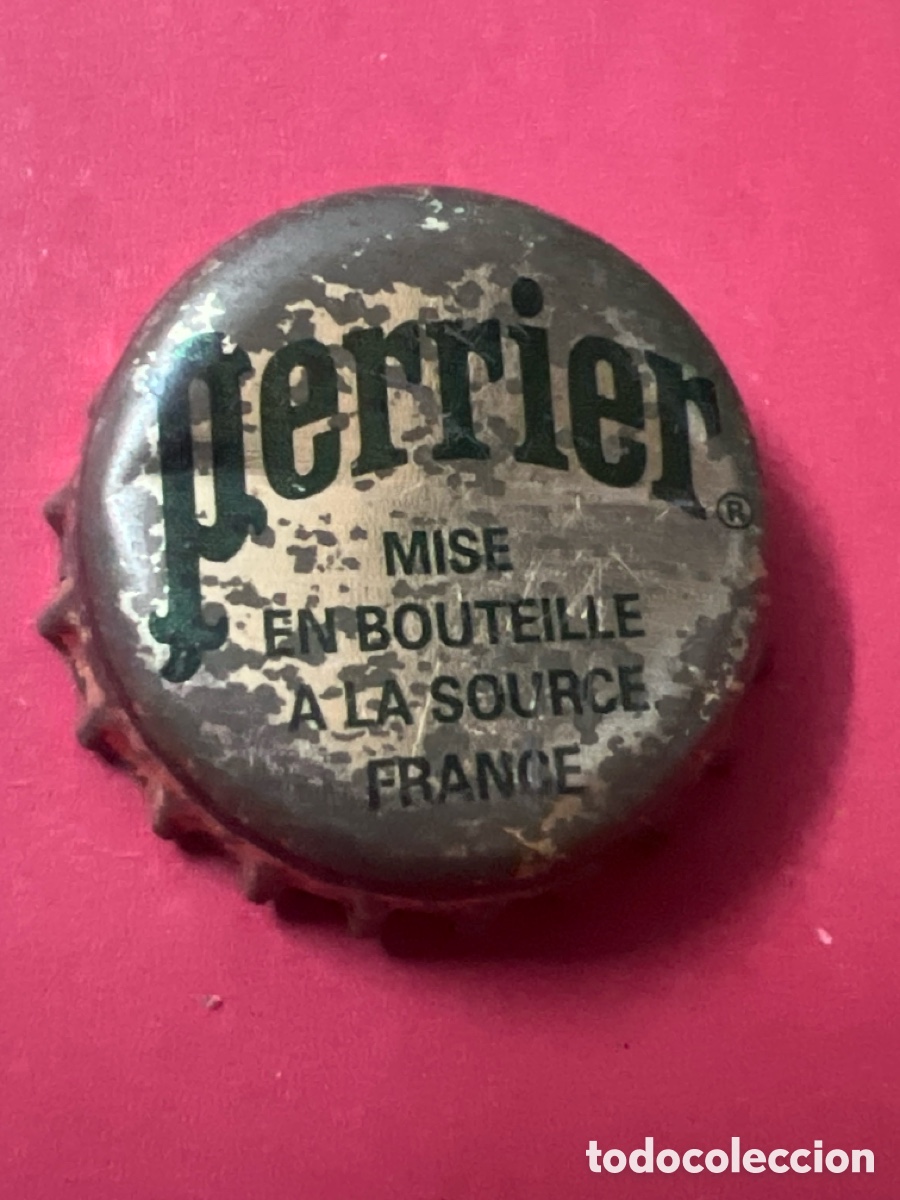 Otras botellas y bebidas antiguas de colecci&oacute;n: T4/X121/G6. CHAPA AGUA - PERRIER