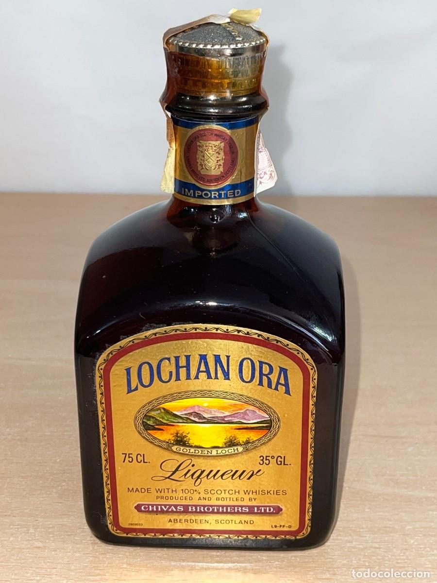 Otras botellas y bebidas antiguas de colecci&oacute;n: Antigua Botella Liqueur LOCHAN ORA Chivas Brothers LTD Aberdeen Scotland 100% Scotch Whisky a&ntilde;os 70
