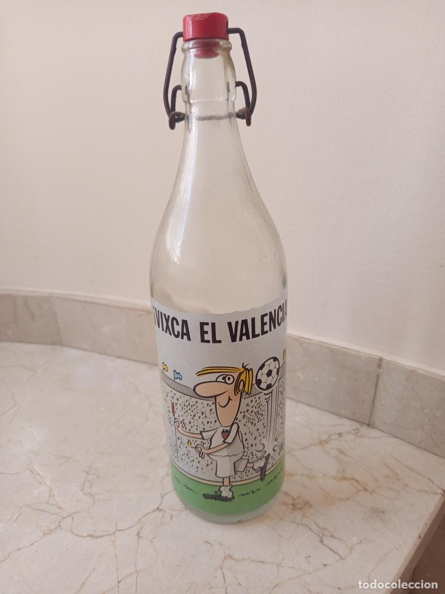 Otras botellas y bebidas antiguas de colecci&oacute;n: Antigua botella gaseosa del Valencia Club Futbol por Jotauve. Dificil!
