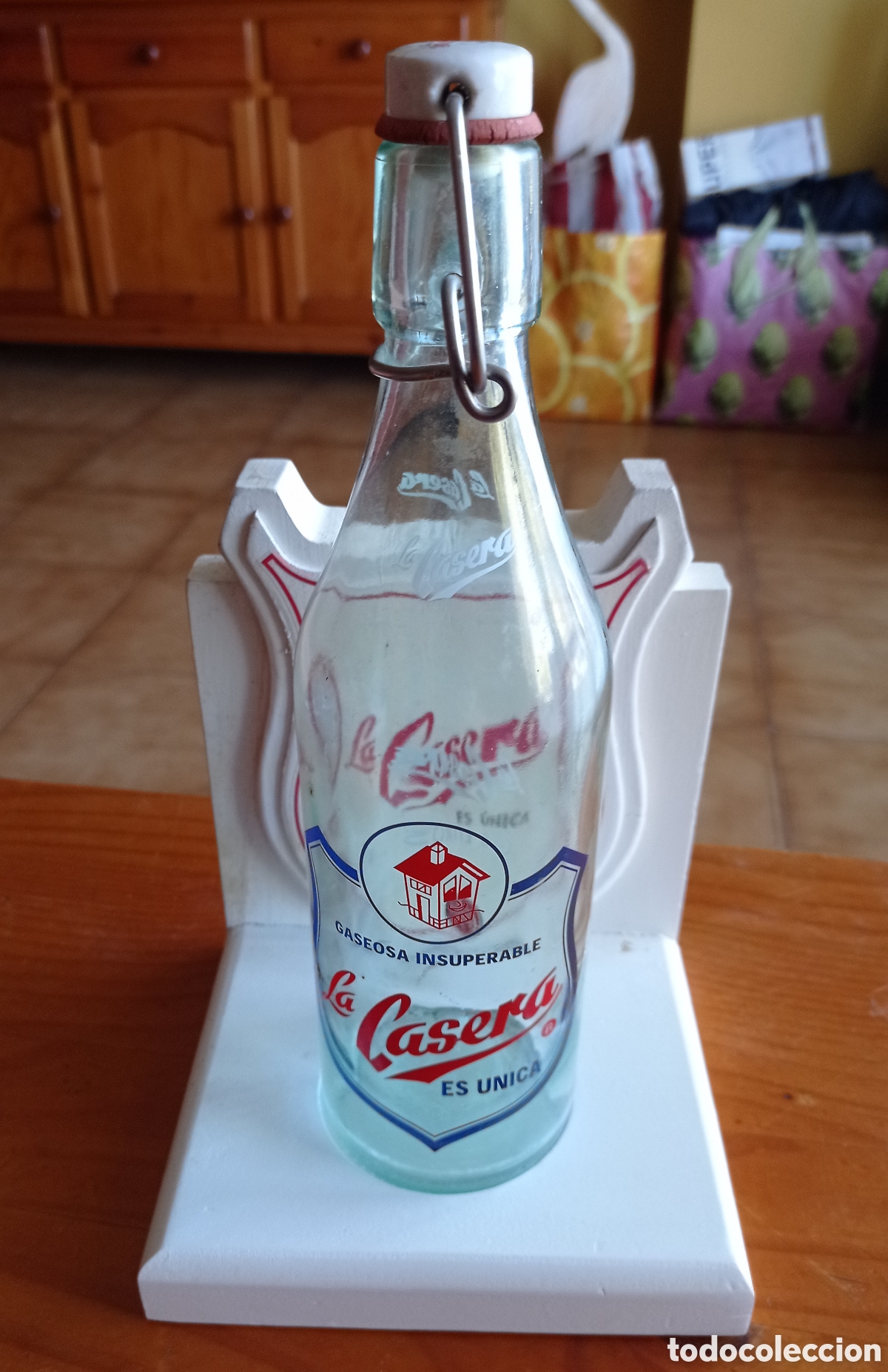 Otras botellas y bebidas antiguas de colecci&oacute;n: EXPOSITOR GASEOSA LA CASERA 50a ANIVERSARIO