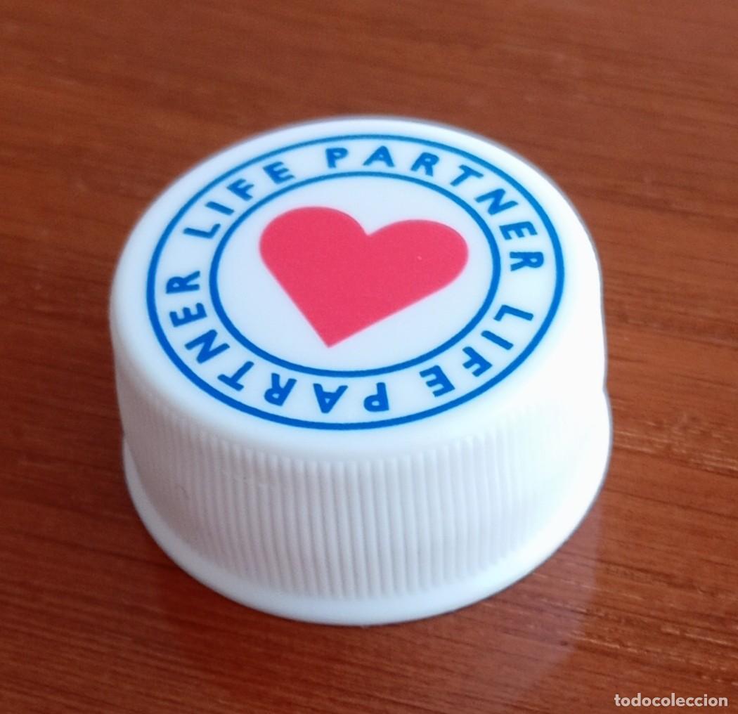 Otras botellas y bebidas antiguas de colecci&oacute;n: PEDIDO M&Iacute;NIMO 5 EUROS. Tap&oacute;n rosca pl&aacute;stico JAP&Oacute;N: bebida isot&oacute;nica de SUNTORY. ISOTONIC BOTTLE CAP