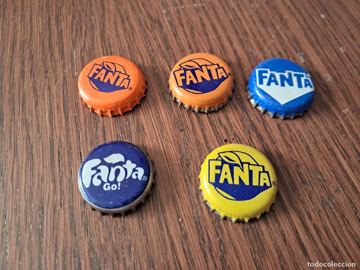 Otras botellas y bebidas antiguas de colecci&oacute;n: lote de 5 chapas tap&oacute;n corona, refresco fanta.