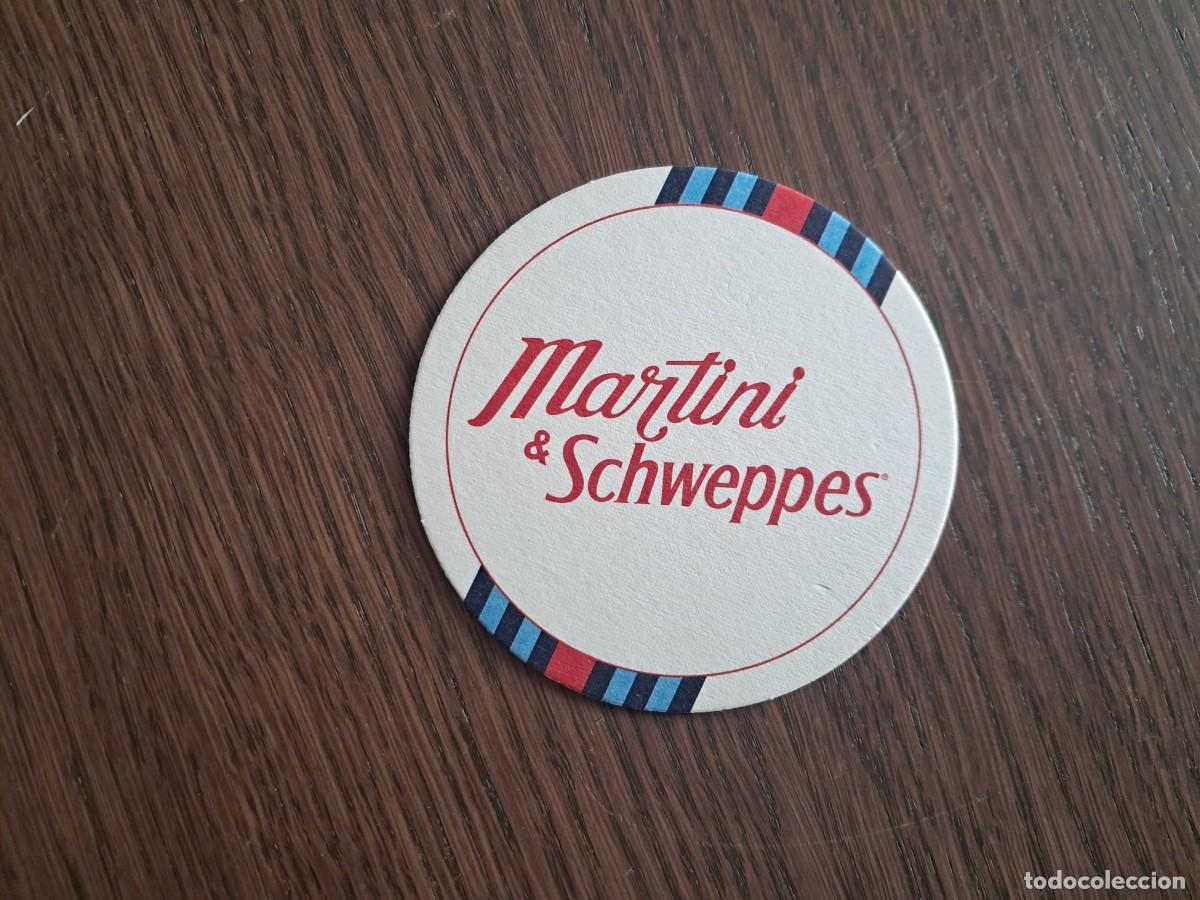 Otras botellas y bebidas antiguas de colecci&oacute;n: posavasos de martini & schweppes.