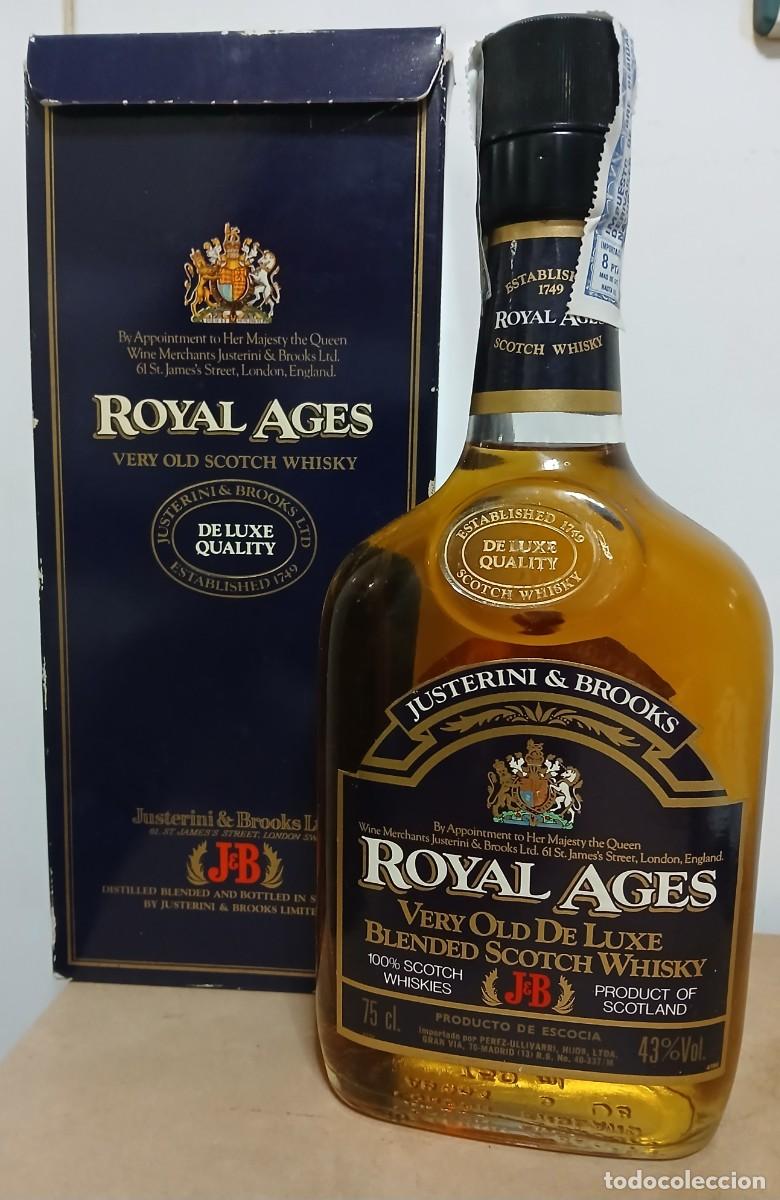 Otras botellas y bebidas antiguas de colecci&oacute;n: Botella 75 cl whisky Royal Ages. Very Old de Luxe