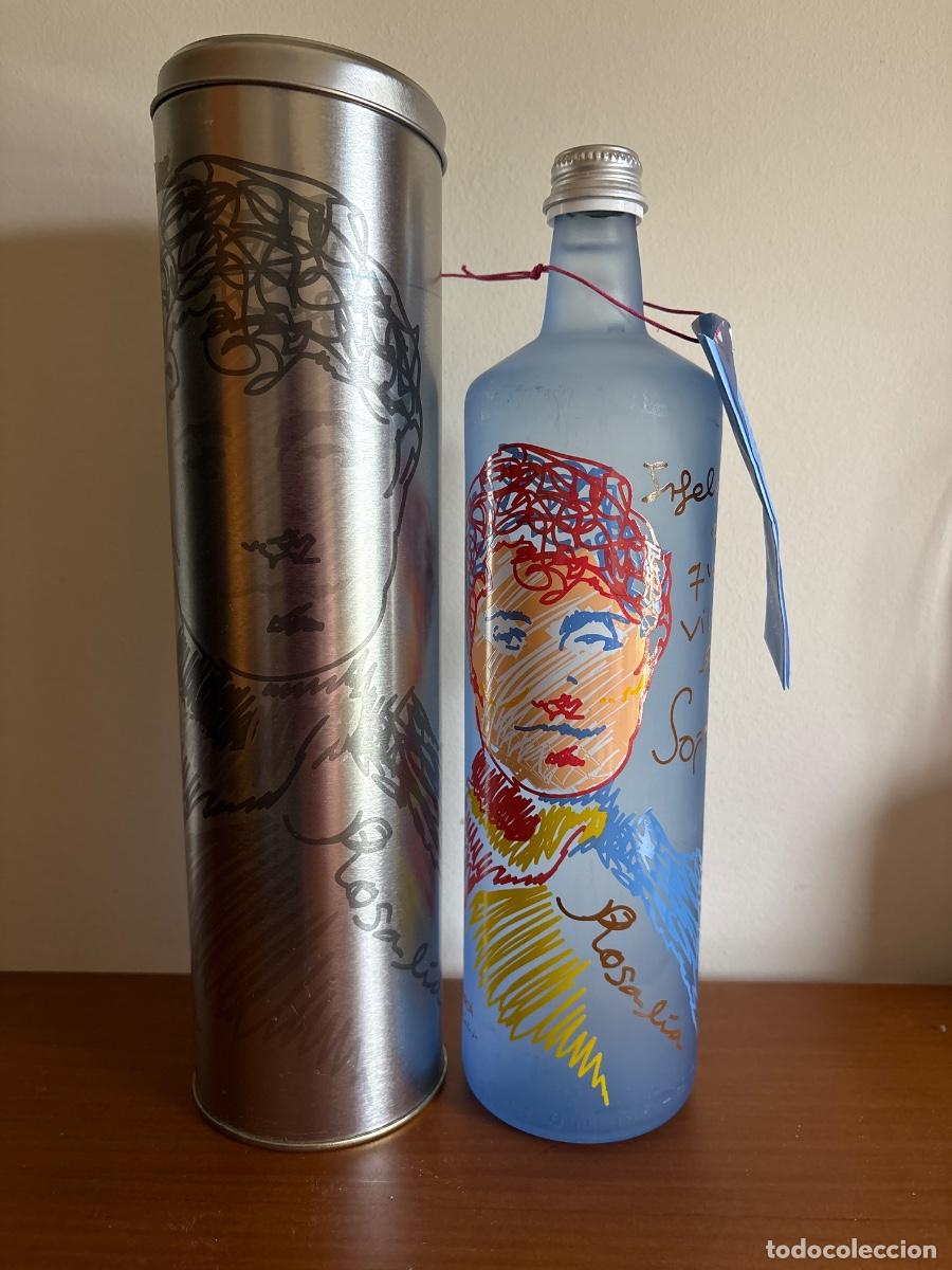 Otras botellas y bebidas antiguas de colecci&oacute;n: Botella Cabreiro&aacute; Edici&oacute;n Especial Rosal&iacute;a de Castro (2011)