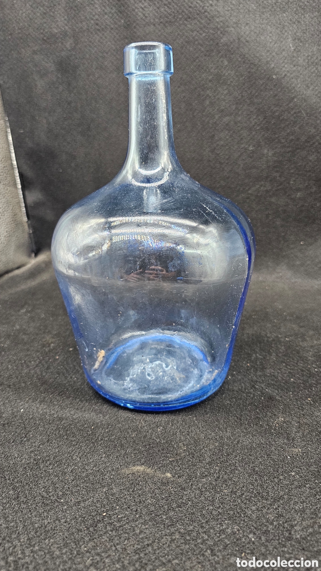 Otras botellas y bebidas antiguas de colecci&oacute;n: Antigua garrafa azul
