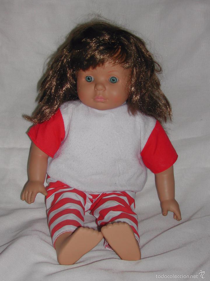 Outras Bonecas da Famosa: Mu&ntilde;eca COMO TU de FAMOSA con cuerpo blandito.