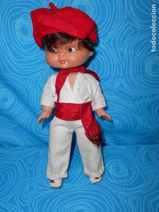 Otras mu&ntilde;ecas de Famosa cl&aacute;sicas y de colecci&oacute;n: RAPACI&Ntilde;A NI&Ntilde;O CON TRAJE REGIONAL, ( REF 3 ) - Foto 1