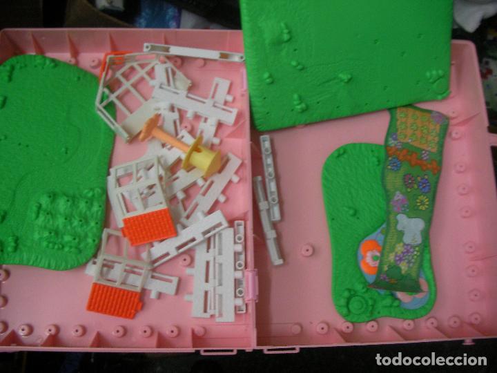 Otras mu&ntilde;ecas de Famosa cl&aacute;sicas y de colecci&oacute;n: ANTIGUO MALETIN CON COMPLEMENTOS PIN Y PON - Foto 2