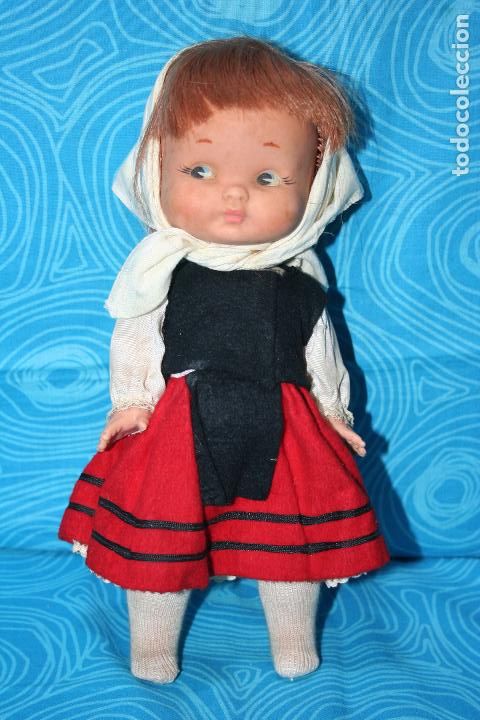 Otras mu&ntilde;ecas de Famosa cl&aacute;sicas y de colecci&oacute;n: MU&Ntilde;ECA RAPACI&Ntilde;A REGIONAL FAMOSA - Foto 1