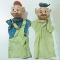 Otras Muñecas de Famosa clásicas y de colección: LOTE 2 CERDITOS MUÑECOS GUIÑOL FAMOSA MADE IN SPAIN - MARIONETAS TÍTERES CUENTO INFANTIL LOS 3