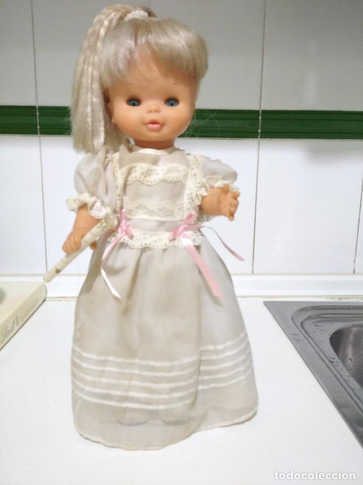 Otras mu&ntilde;ecas de Famosa cl&aacute;sicas y de colecci&oacute;n: Mu&ntilde;eca Helen de comunion - Foto 1