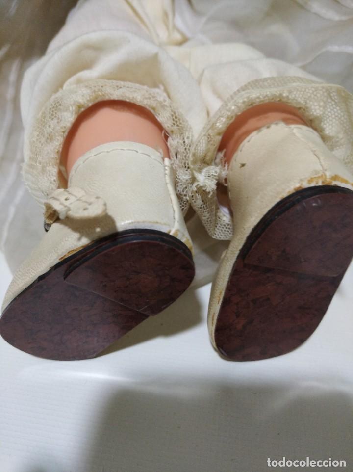 Otras mu&ntilde;ecas de Famosa cl&aacute;sicas y de colecci&oacute;n: Mu&ntilde;eca Helen de comunion - Foto 5
