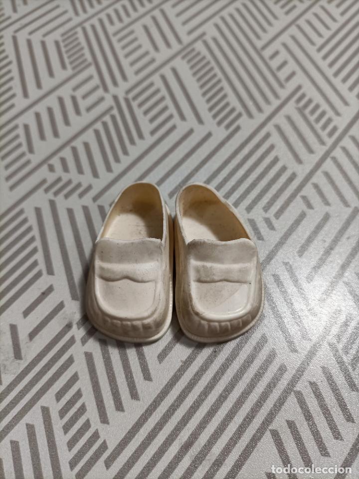 Otras mu&ntilde;ecas de Famosa cl&aacute;sicas y de colecci&oacute;n: Complementos Mu&ntilde;eca Lesly - Foto 1
