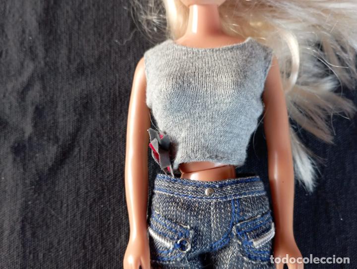 Otras mu&ntilde;ecas de Famosa cl&aacute;sicas y de colecci&oacute;n: MU&Ntilde;ECA FAMOSA. - Foto 3
