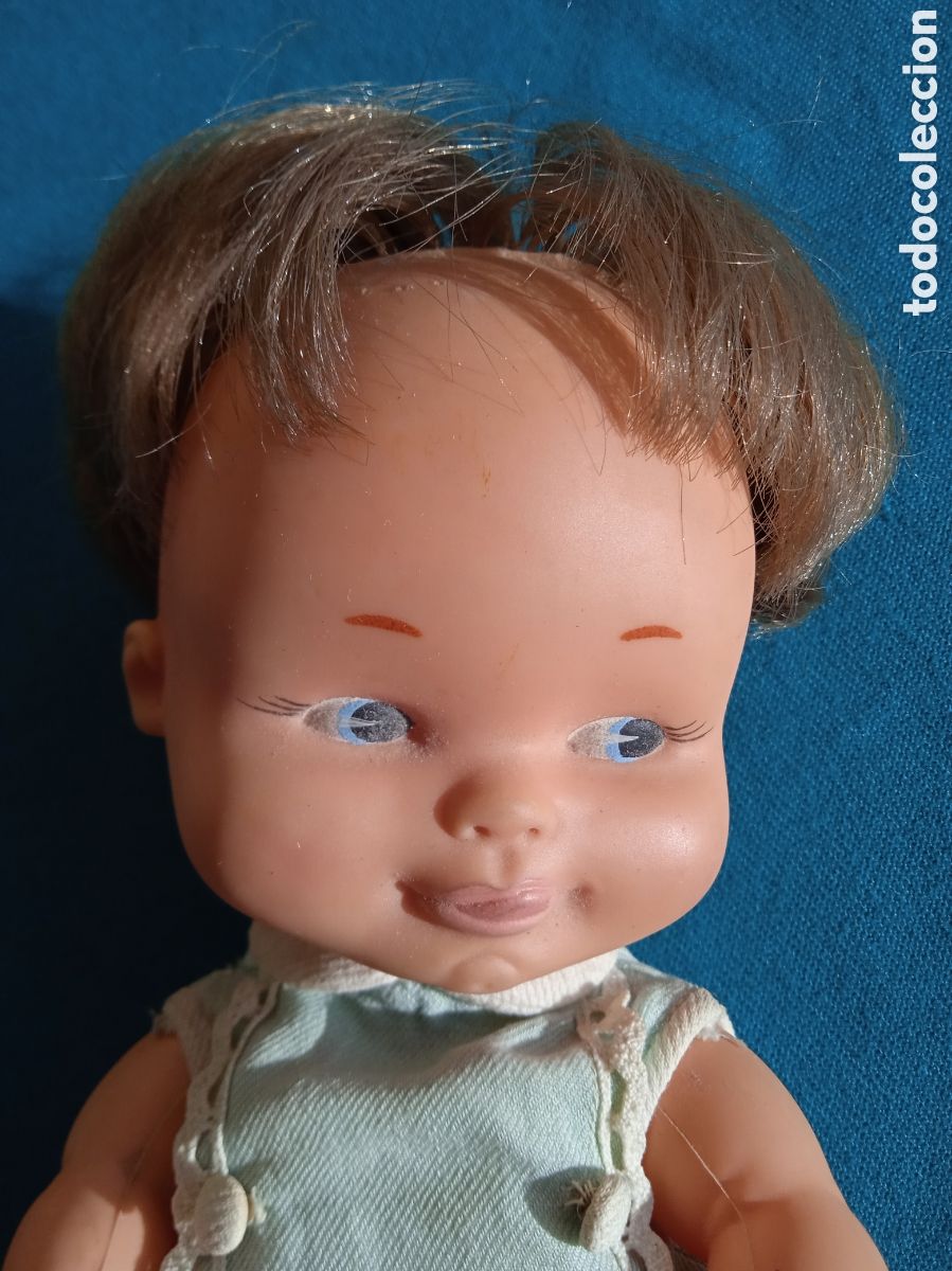 Outras Bonecas da Famosa: MU&Ntilde;ECA DE FAMOSA 24 CM