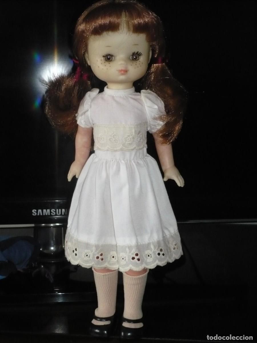 Otras Mu&ntilde;ecas de Famosa cl&aacute;sicas y de colecci&oacute;n: Lesly de Famosa vestida