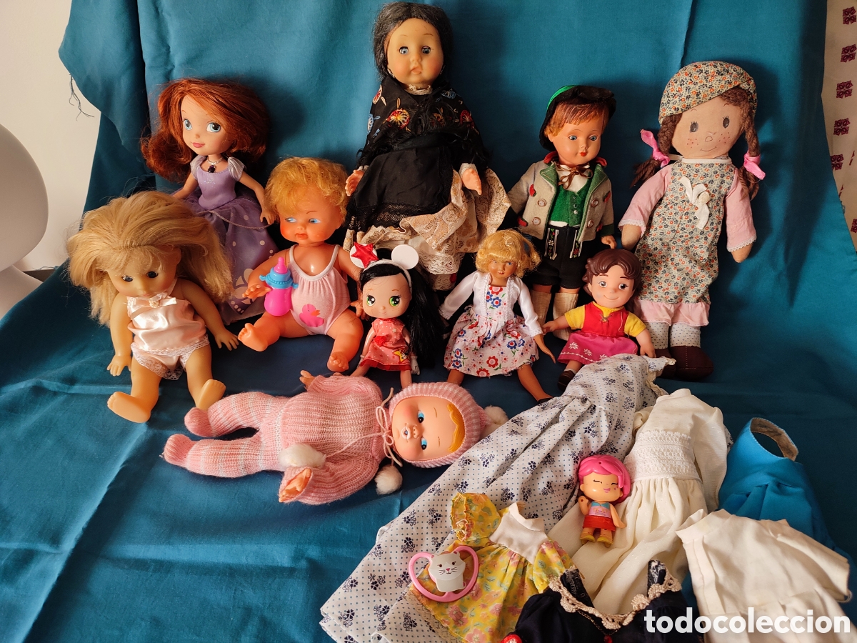 Otras Mu&ntilde;ecas de Famosa cl&aacute;sicas y de colecci&oacute;n: LOTE DE MU&Ntilde;ECAS. FAMOSA, B B . TOYSE. LAURA, HEIDI, ENMA. HOLLY. ROPA Y COMPLEMENTOS