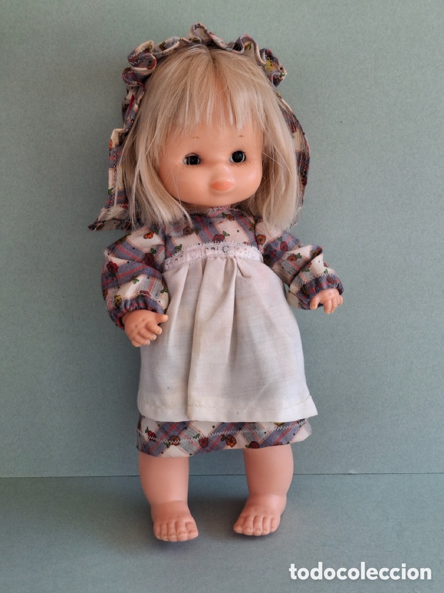 Otras Mu&ntilde;ecas de Famosa cl&aacute;sicas y de colecci&oacute;n: Mu&ntilde;eca Cloe de Famosa con defectos