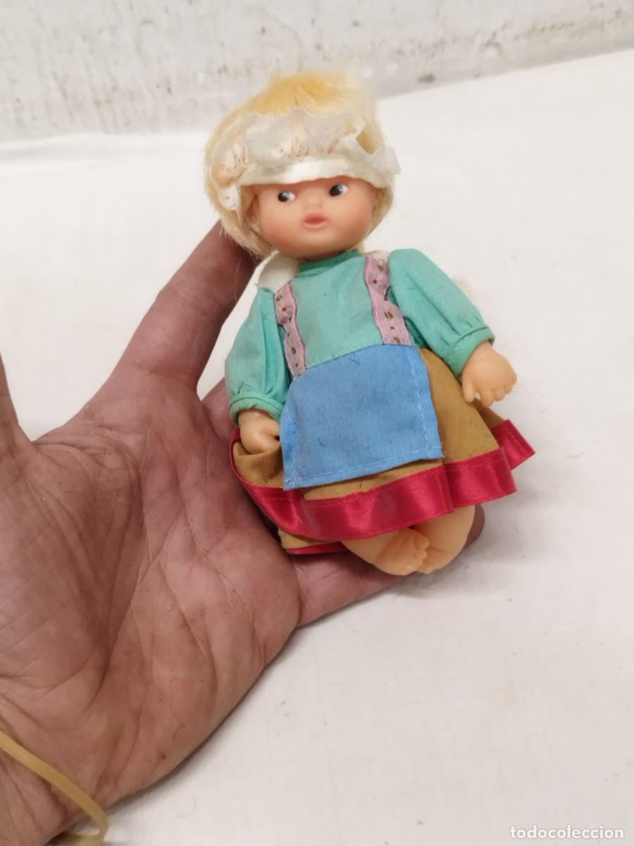 Otras Mu&ntilde;ecas de Famosa cl&aacute;sicas y de colecci&oacute;n: Antigua mu&ntilde;eca Barriguitas vestida tradicional Dinamarca.