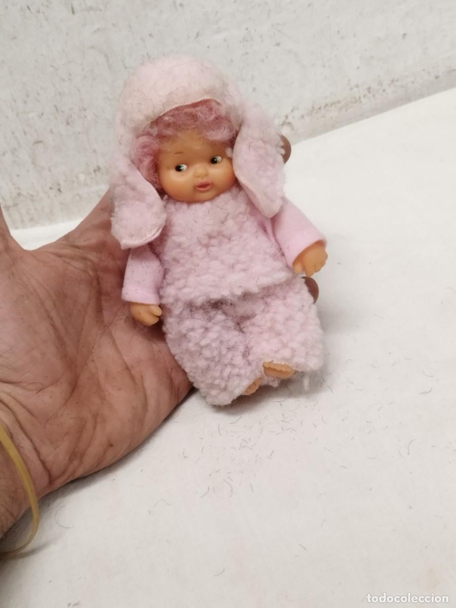 Otras Mu&ntilde;ecas de Famosa cl&aacute;sicas y de colecci&oacute;n: Antigua mu&ntilde;eca Barriguitas vestida 7 cabritas.