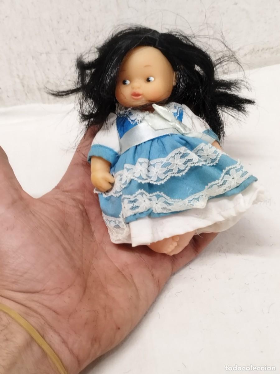 Otras Mu&ntilde;ecas de Famosa cl&aacute;sicas y de colecci&oacute;n: Antigua mu&ntilde;eca Barriguitas vestida regional o tradicional.