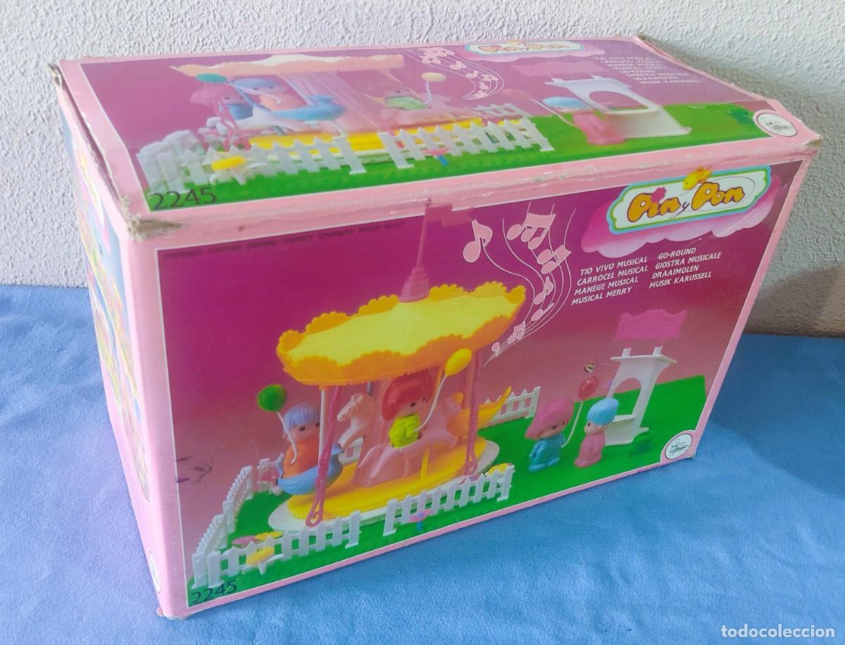 Otras Mu&ntilde;ecas de Famosa cl&aacute;sicas y de colecci&oacute;n: PIN Y PON TIO VIVO MUSICAL DE FAMOSA REF 2245 CON SU CAJA ORIGINAL CON MAS DOTACION DE PERSONAJES