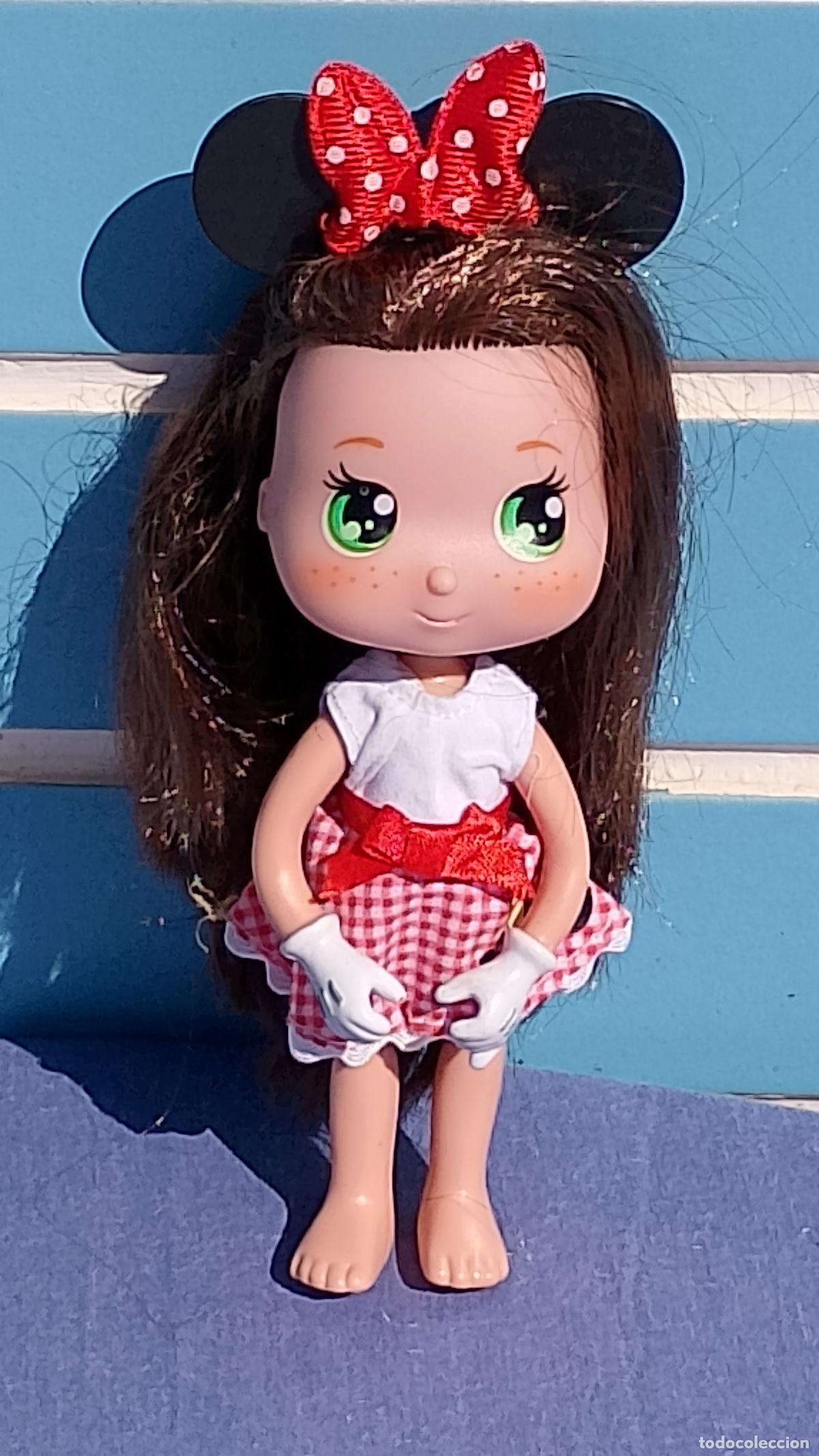 Otras Mu&ntilde;ecas de Famosa cl&aacute;sicas y de colecci&oacute;n: Mu&ntilde;eca I love Minnie casta&ntilde;a de Famosa