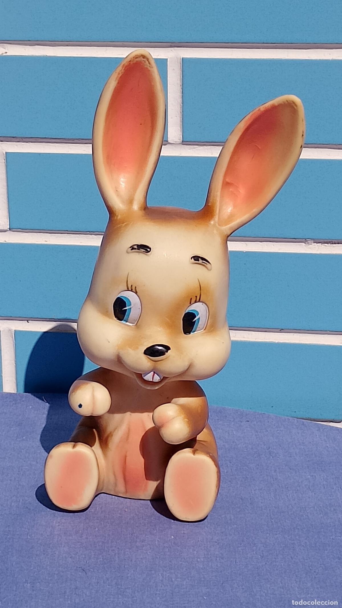 Otras Mu&ntilde;ecas de Famosa cl&aacute;sicas y de colecci&oacute;n: Mu&ntilde;eco Conejo de goma antiguo de Famosa de los a&ntilde;os 70