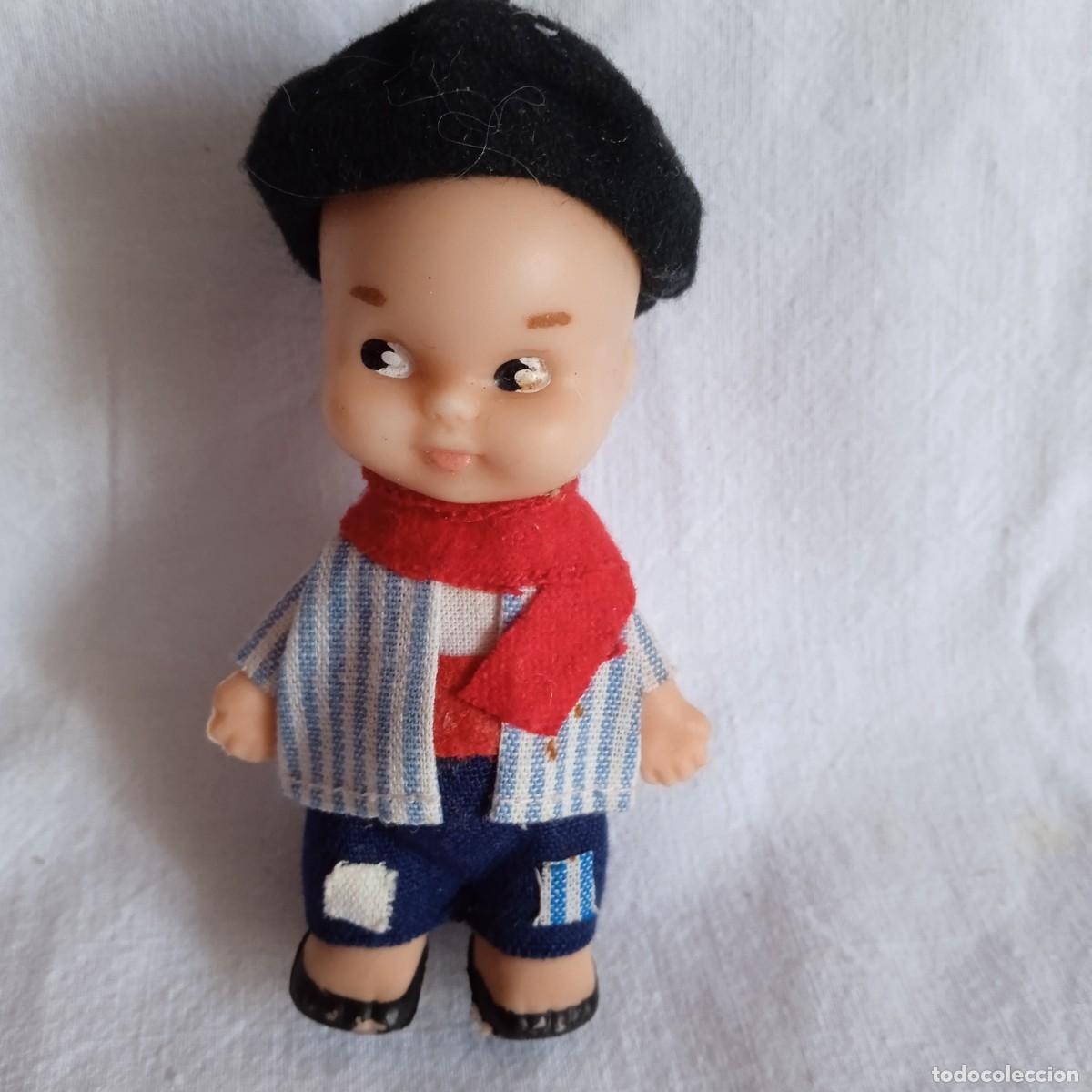 Otras Mu&ntilde;ecas de Famosa cl&aacute;sicas y de colecci&oacute;n: MU&Ntilde;ECO DE FAMOSA CON TRAJE TIPICO-10 CM