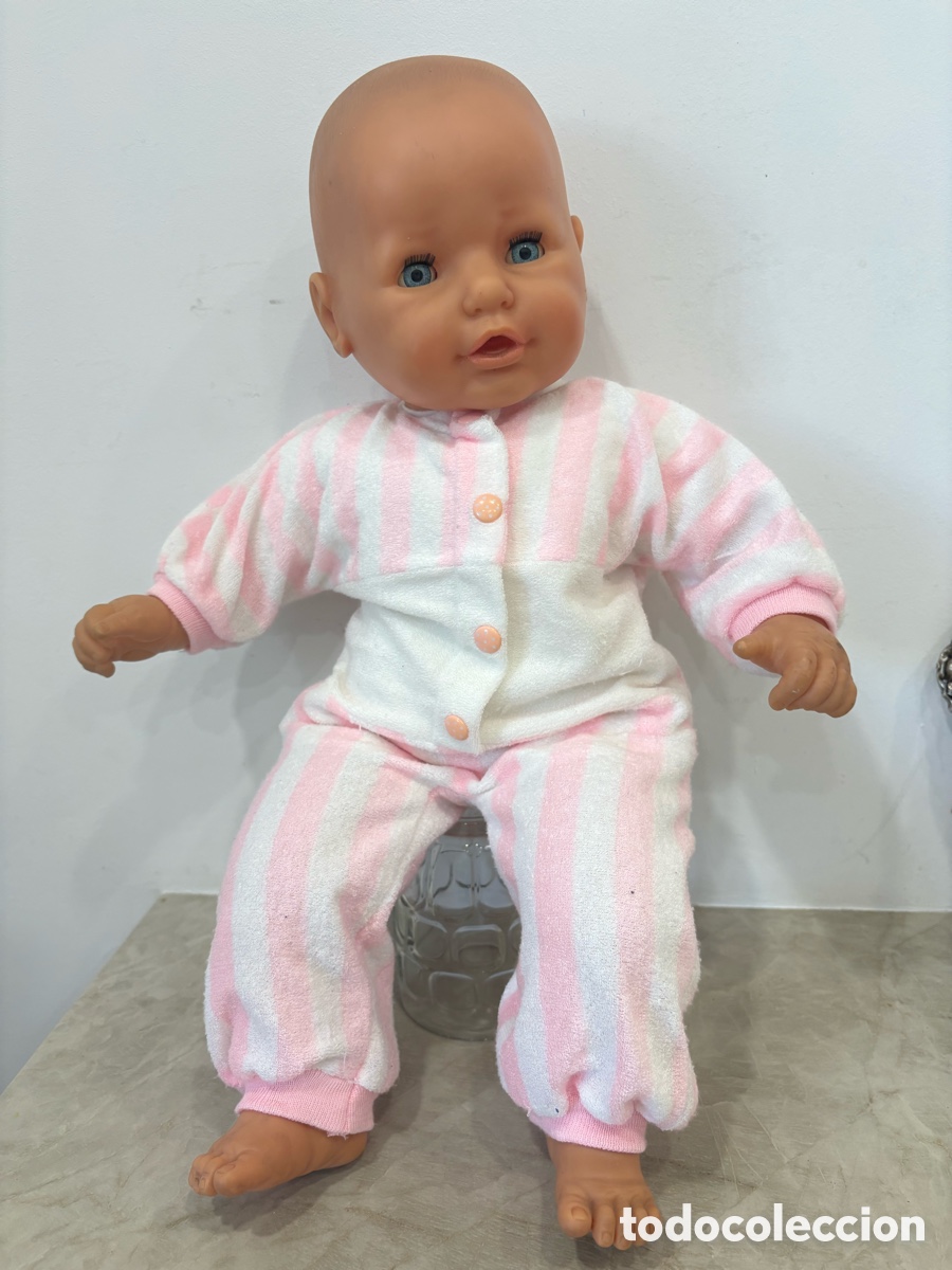 Otras Mu&ntilde;ecas de Famosa cl&aacute;sicas y de colecci&oacute;n: Beb&eacute; grande de famosa, cabeza antebrazos y piernas de vinilo, cuerpo de lienzo relleno, mide 56 cm