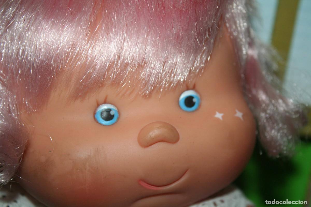 Otras Mu&ntilde;ecas de Famosa cl&aacute;sicas y de colecci&oacute;n: famosa antigua mu&ntilde;eca musical pelo rosa se mueve y suena la musica