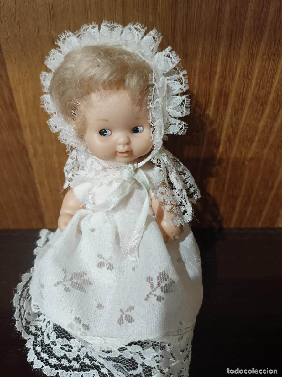 Otras Mu&ntilde;ecas de Famosa cl&aacute;sicas y de colecci&oacute;n: Mu&ntilde;equito Famosa 97. con vestido