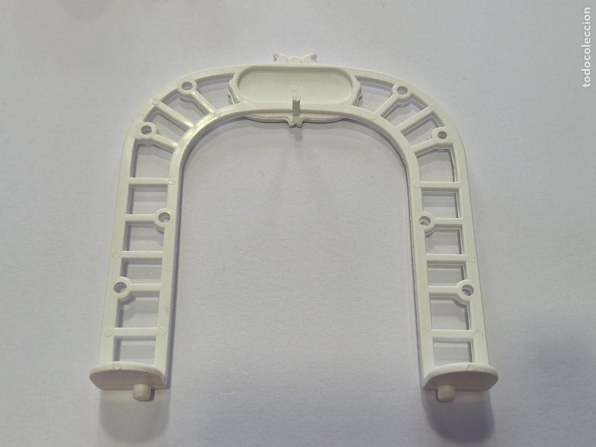 Otras Mu&ntilde;ecas de Famosa cl&aacute;sicas y de colecci&oacute;n: pin y pon Arco ,despiece parque 2228