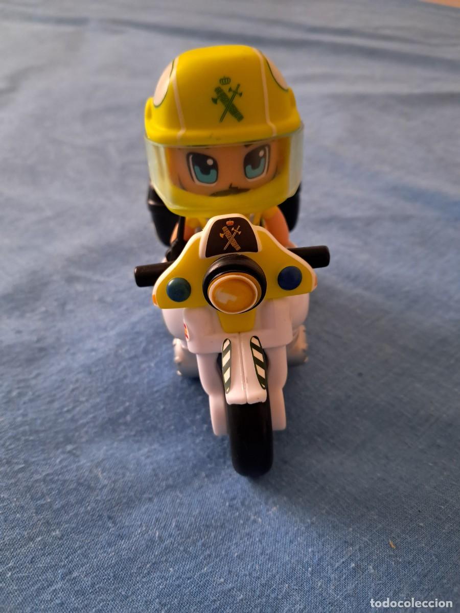 Other Dolls by Famosa: MU&Ntilde;ECO PIN Y PON DE FAMOSA MOTORISTA GUARDIA CIVIL DE TR&Aacute;FICO