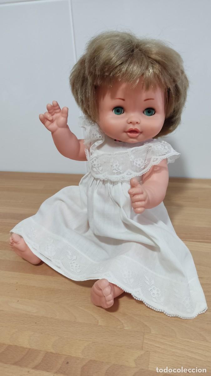 Autres Poup&eacute;es de Famosa: MU&Ntilde;ECA ONDINA DE FAMOSA