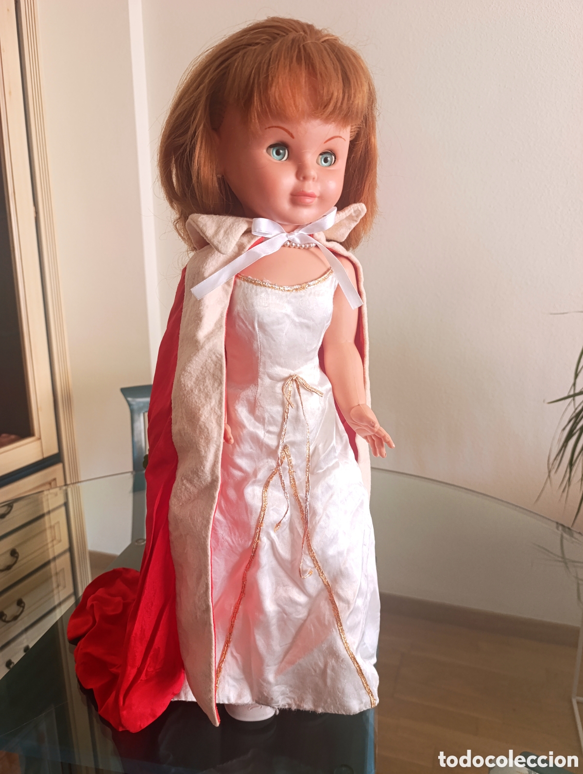 Otras Mu&ntilde;ecas de Famosa cl&aacute;sicas y de colecci&oacute;n: Pierina de Famosa &ldquo;Reina por un d&iacute;a&rdquo; &ndash; pieza de colecci&oacute;n