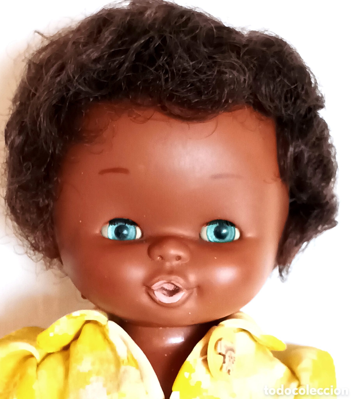 Autres Poup&eacute;es de Famosa: Mu&ntilde;eca Curri&ntilde;a negrita de Famosa a&ntilde;os 70