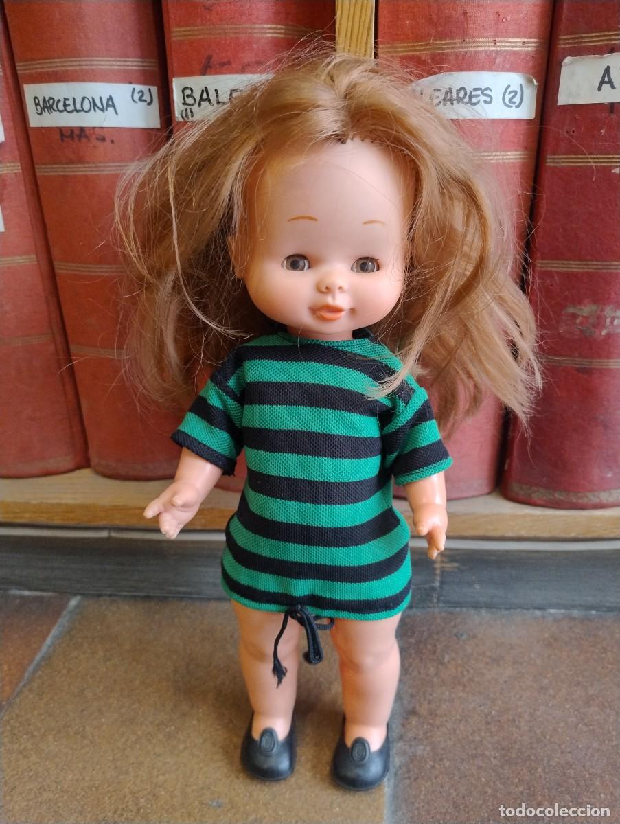 Otras Mu&ntilde;ecas de Famosa cl&aacute;sicas y de colecci&oacute;n: Mu&ntilde;eca famosa pelirroja, Mari Loli, Margot o similar. Ojos miel margarita. Unos 35 cm