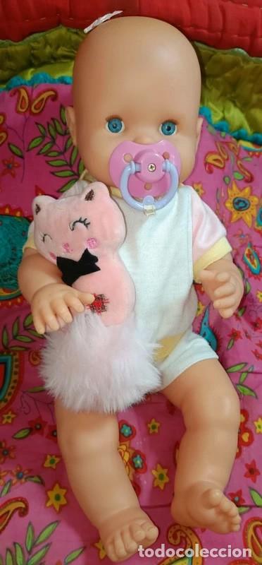 Otras Mu&ntilde;ecas de Famosa cl&aacute;sicas y de colecci&oacute;n: Bonita Nenuco de Famosa ni&ntilde;a con pijama y chupete.
