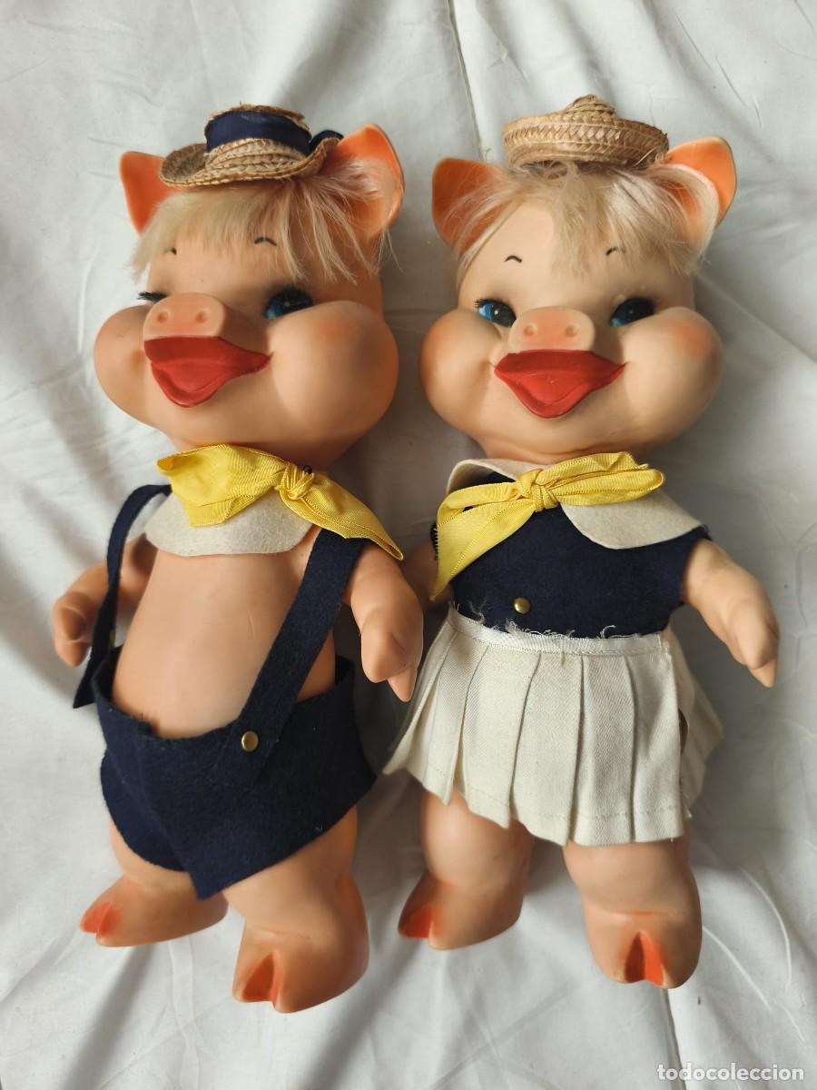 Otras Mu&ntilde;ecas de Famosa cl&aacute;sicas y de colecci&oacute;n: Pareja cerditos. Famosa . vintage. A&ntilde;os 60/70 . Sistema chirriante con los pitos en perfecto estado.