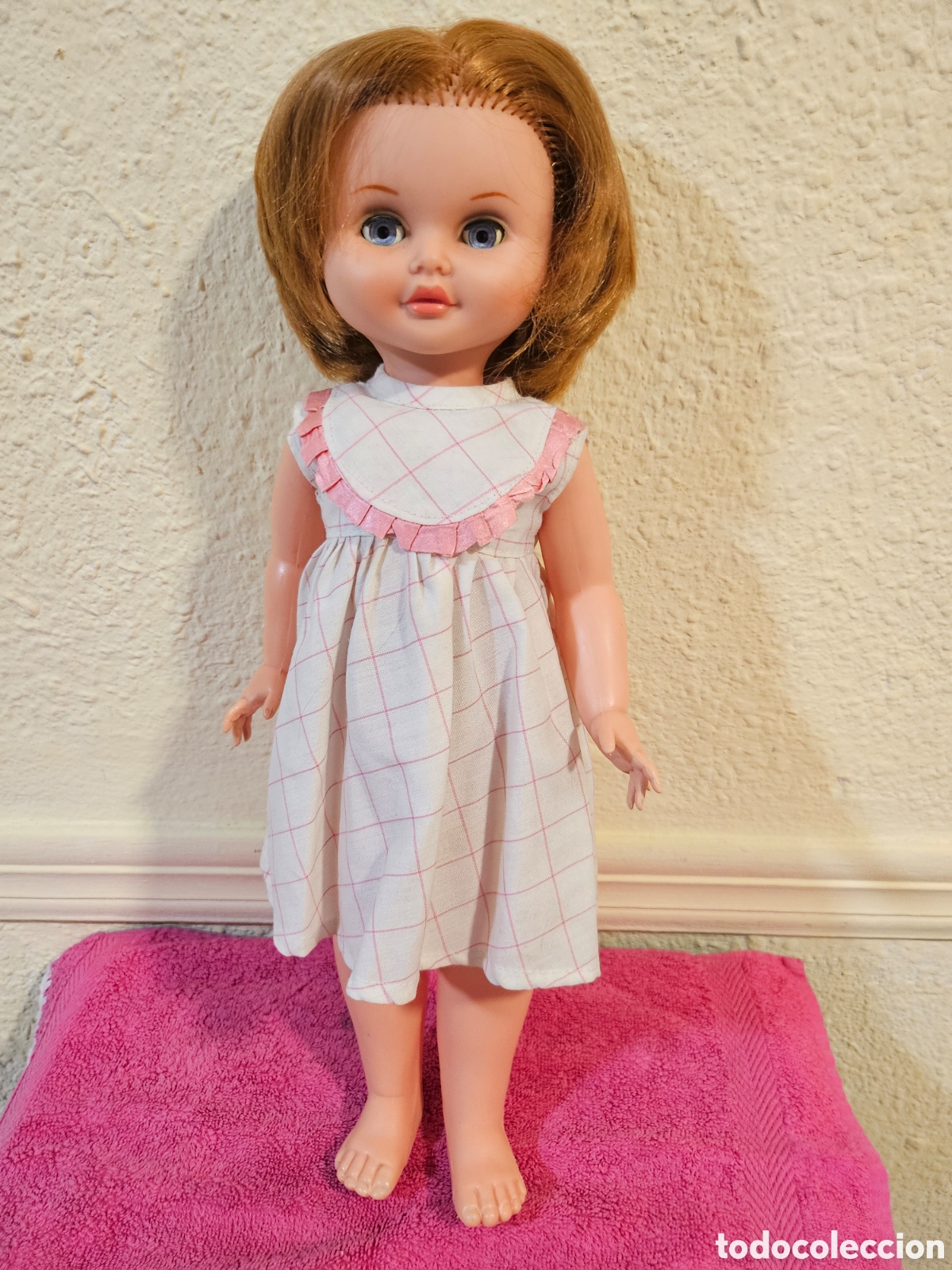 Otras Mu&ntilde;ecas de Famosa cl&aacute;sicas y de colecci&oacute;n: Mu&ntilde;eca Marina de Famosa 38 cm con ojos margarita y llor&oacute;n funcionando