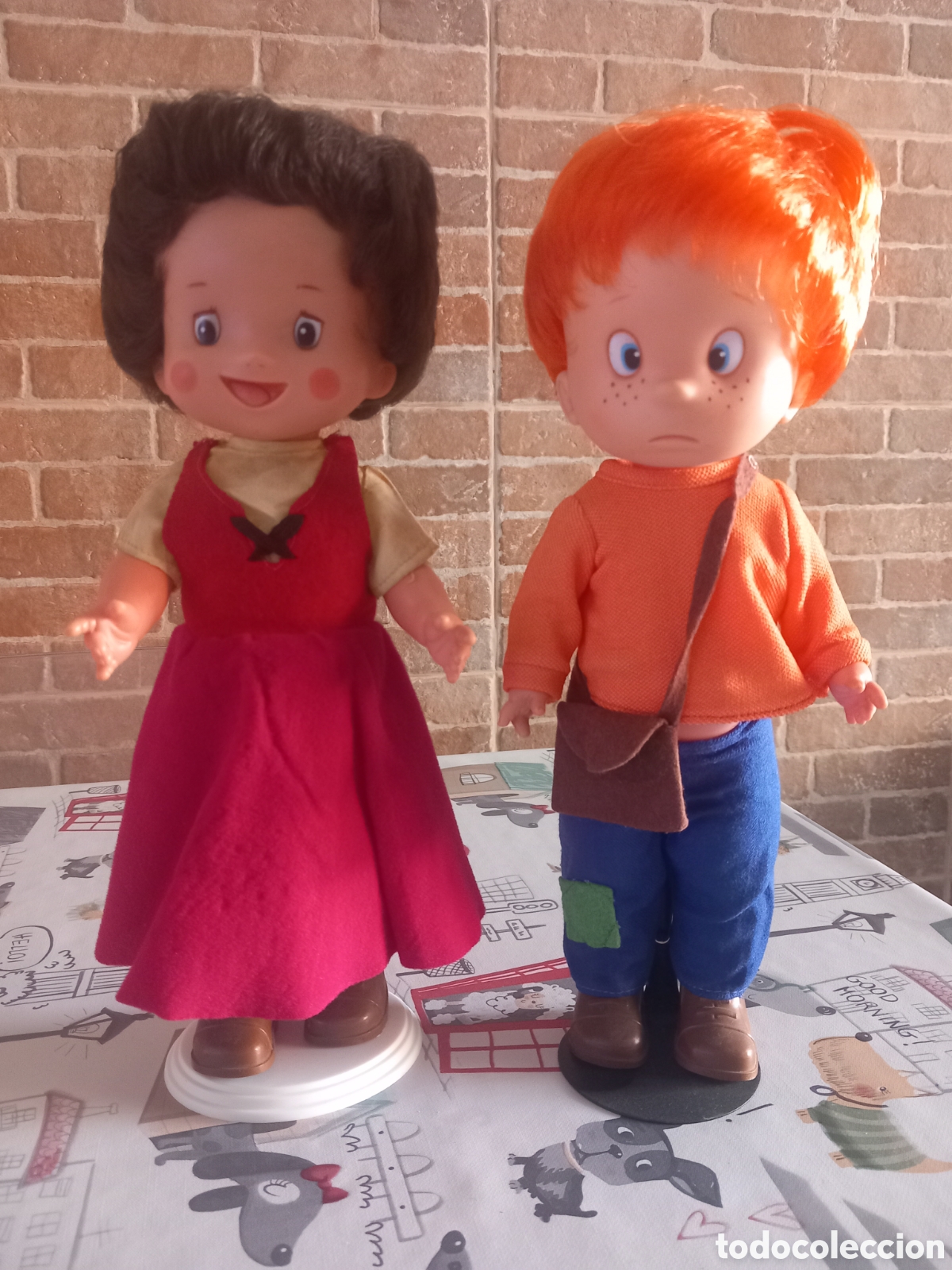 Otras Mu&ntilde;ecas de Famosa cl&aacute;sicas y de colecci&oacute;n: ANTIGUOS MU&Ntilde;ECOS HEIDI Y PEDRO DE FAMOSA ORIGINALES GRAN ESTADO INCLUYE PEANA