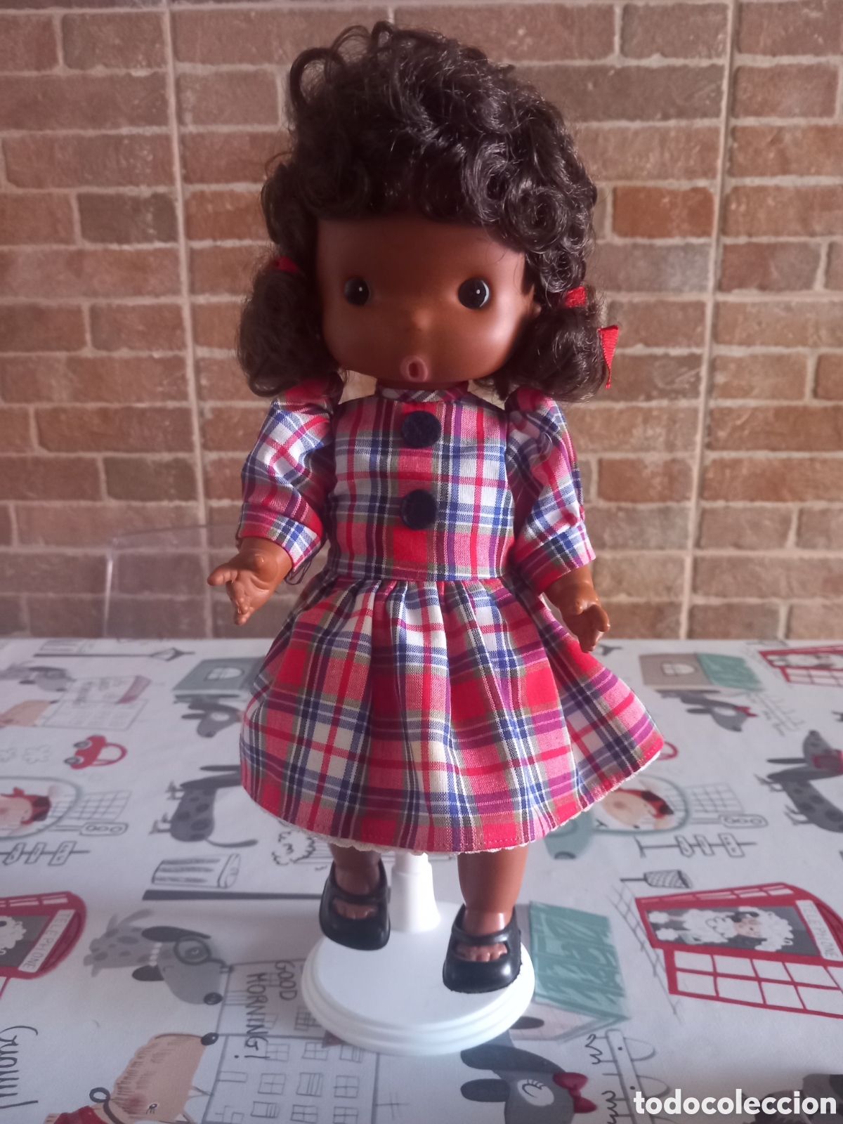 Otras Mu&ntilde;ecas de Famosa cl&aacute;sicas y de colecci&oacute;n: ANTIGUA MU&Ntilde;ECA RUMBITA DE FAMOSA PRIGINAL Y GRAN ESTADO INCLUYE PEANA