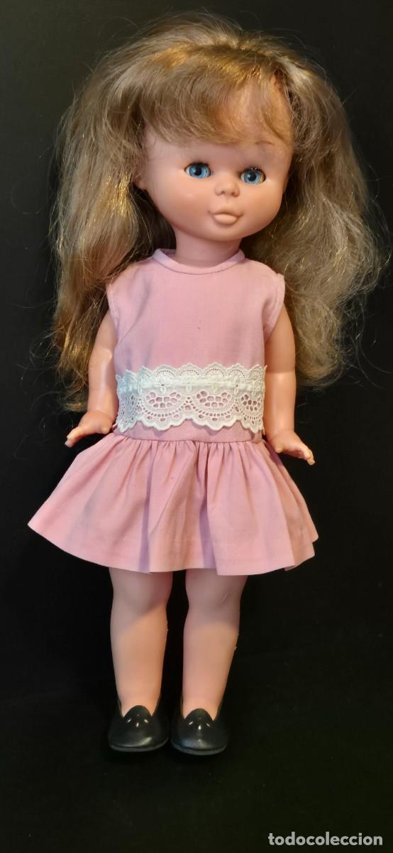 Otras Mu&ntilde;ecas de Famosa cl&aacute;sicas y de colecci&oacute;n: MU&Ntilde;ECA DE FAMOSA CREO QUE ES UNA TRINI DE FAMOSA TIENE COLA EN LA CARA Y ALGUNA MANCHA