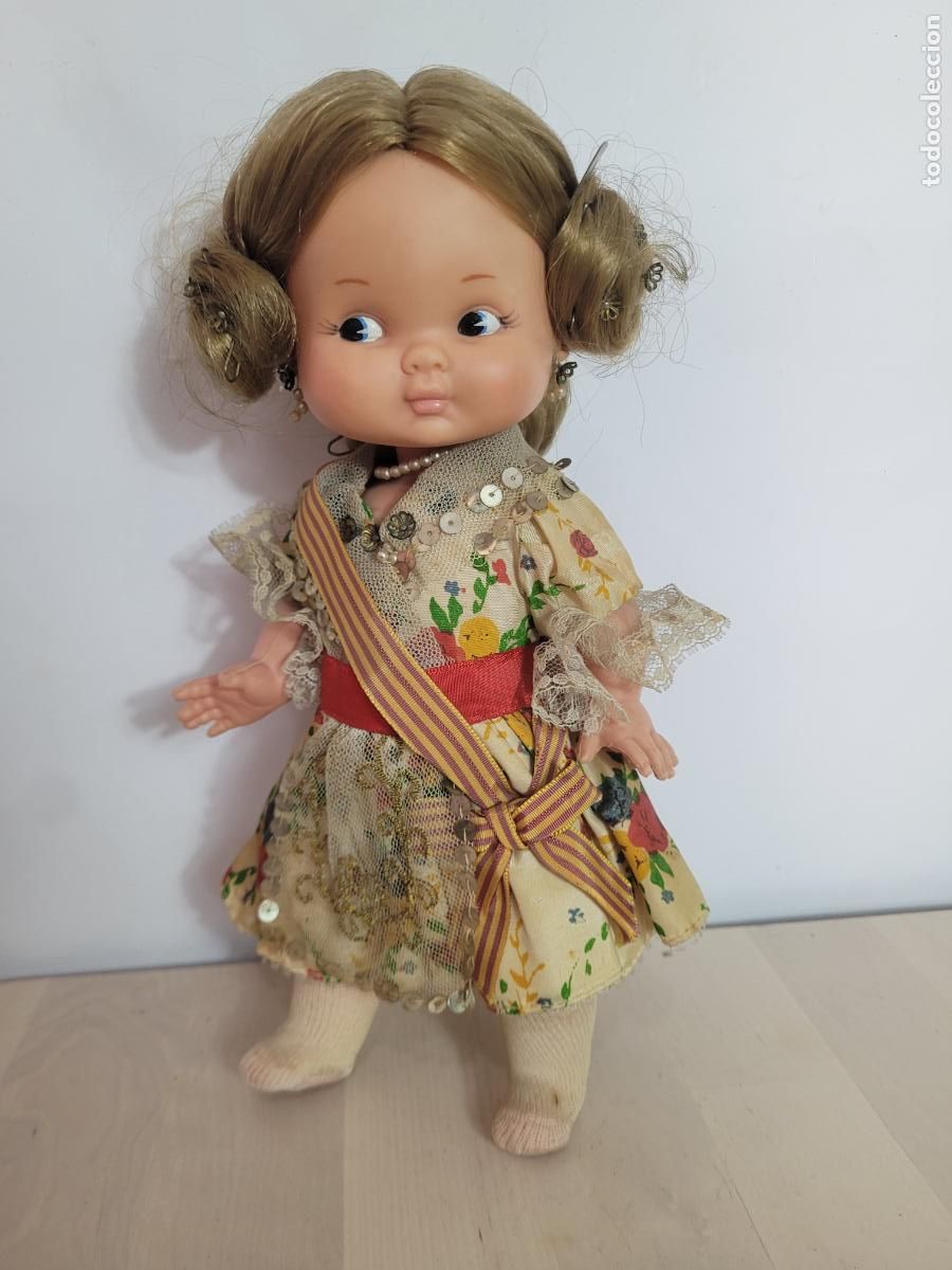 Otras Mu&ntilde;ecas de Famosa cl&aacute;sicas y de colecci&oacute;n: mu&ntilde;eca rapaci&ntilde;a de famosa fallera valenciana