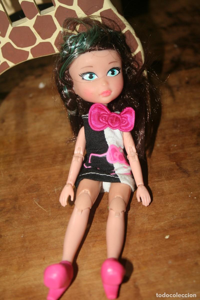 Otras mu&ntilde;ecas de Famosa cl&aacute;sicas y de colecci&oacute;n: mu&ntilde;eca famosa tipo barbie