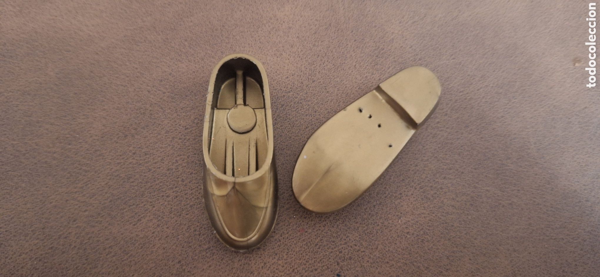 Otras mu&ntilde;ecas de Famosa cl&aacute;sicas y de colecci&oacute;n: zapatos mu&ntilde;eca Darling famosa