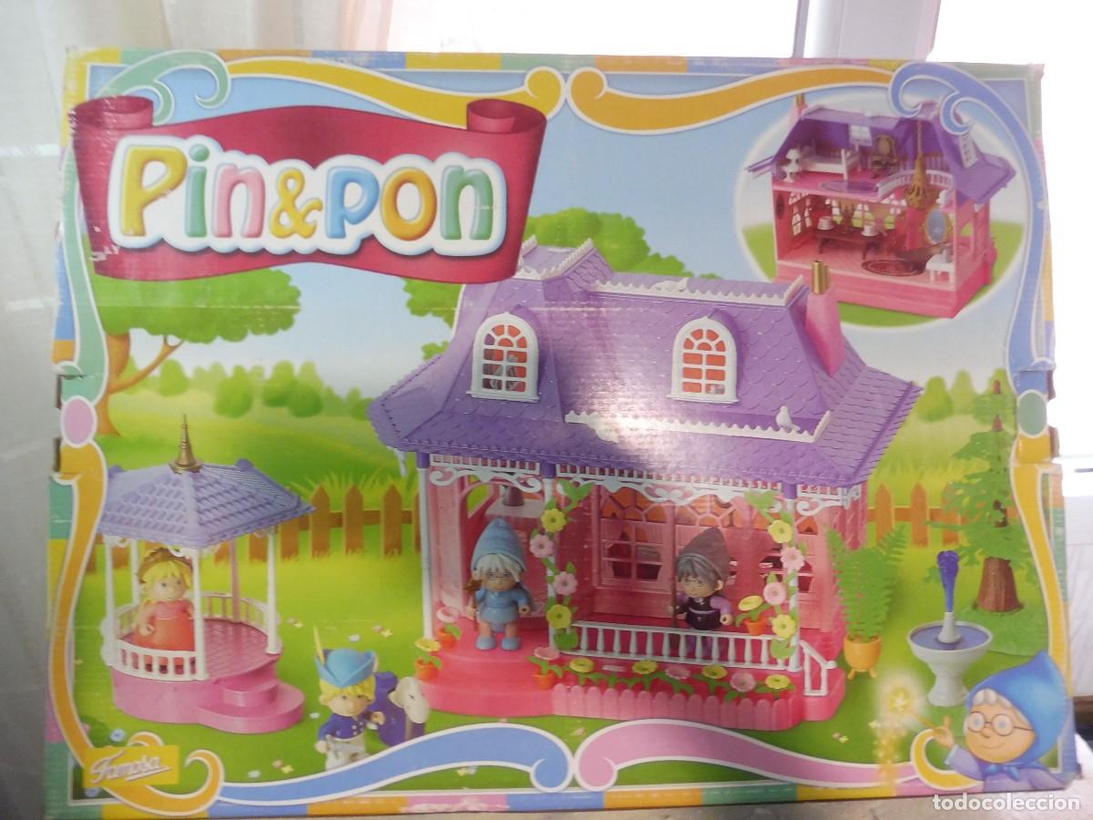 Otras mu&ntilde;ecas de Famosa cl&aacute;sicas y de colecci&oacute;n: Pin y Pon pinypon palacio cuentos en caja art. 2402, Famosa 2004 (fabricado en Espa&ntilde;a)