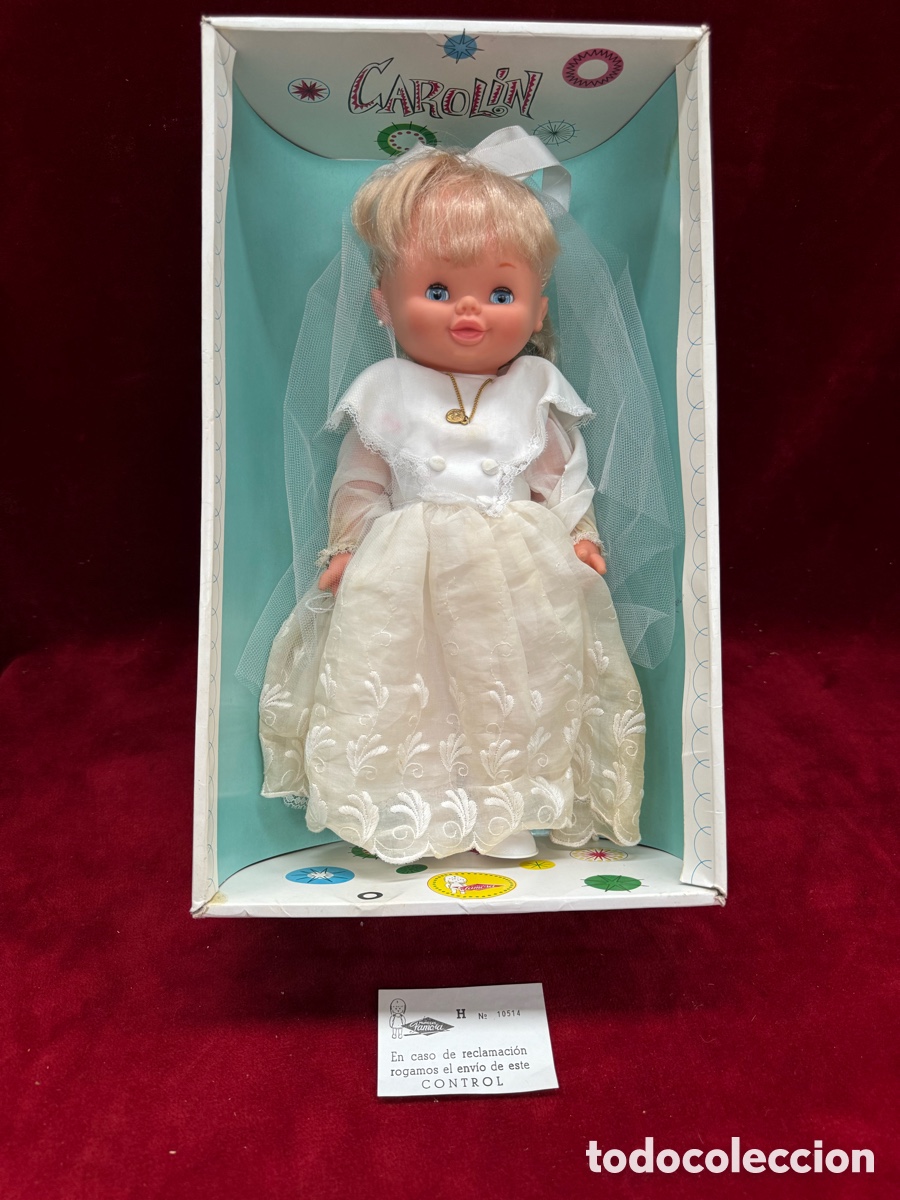 Otras mu&ntilde;ecas de Famosa cl&aacute;sicas y de colecci&oacute;n: Antigua mu&ntilde;eca de Famosa,Carolin!